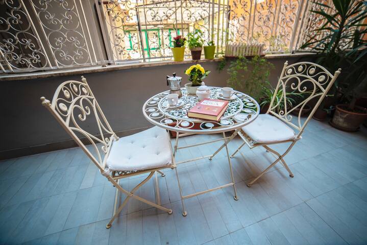 Modern Comfort near the Vatican gallery image 2