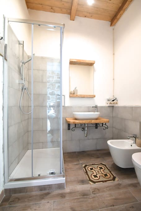 bagno privato camera sindria