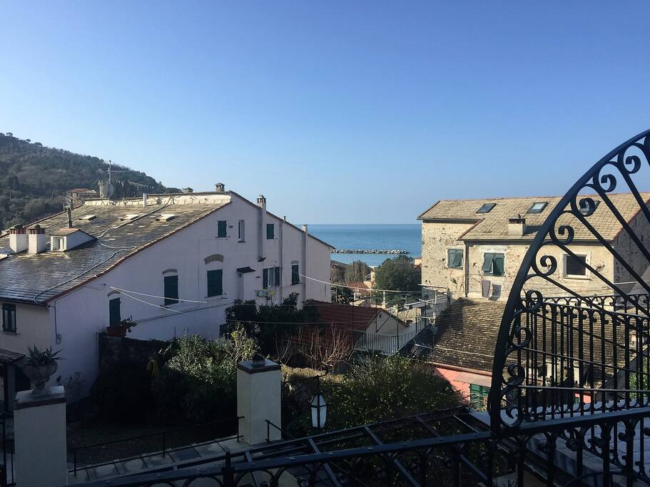 Questo è il panorama che si vede dal terrazzo