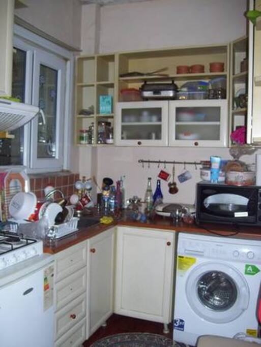 Kitchen (washing machine and dish washer)