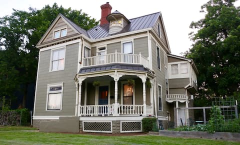 The Anderson House- 1885 Eastlake Victorian