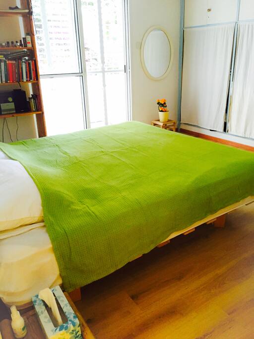 Bedroom
King Size Bed