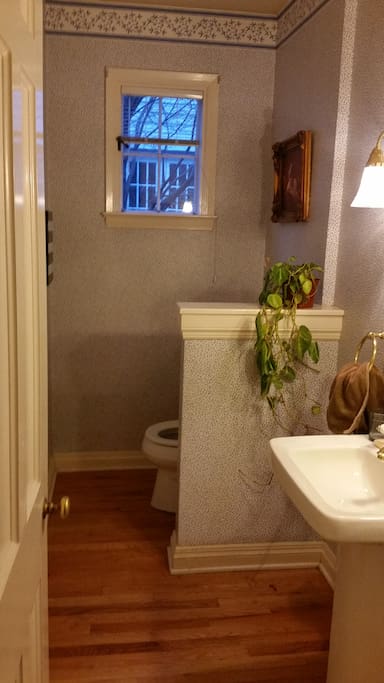 This is the adjacent .5 bathroom