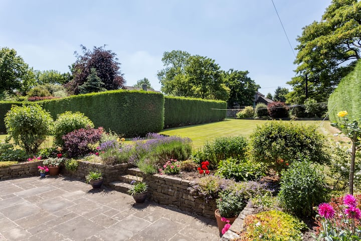 Elms Barn Peak District National Park Barns For Rent In Wetton England United Kingdom
