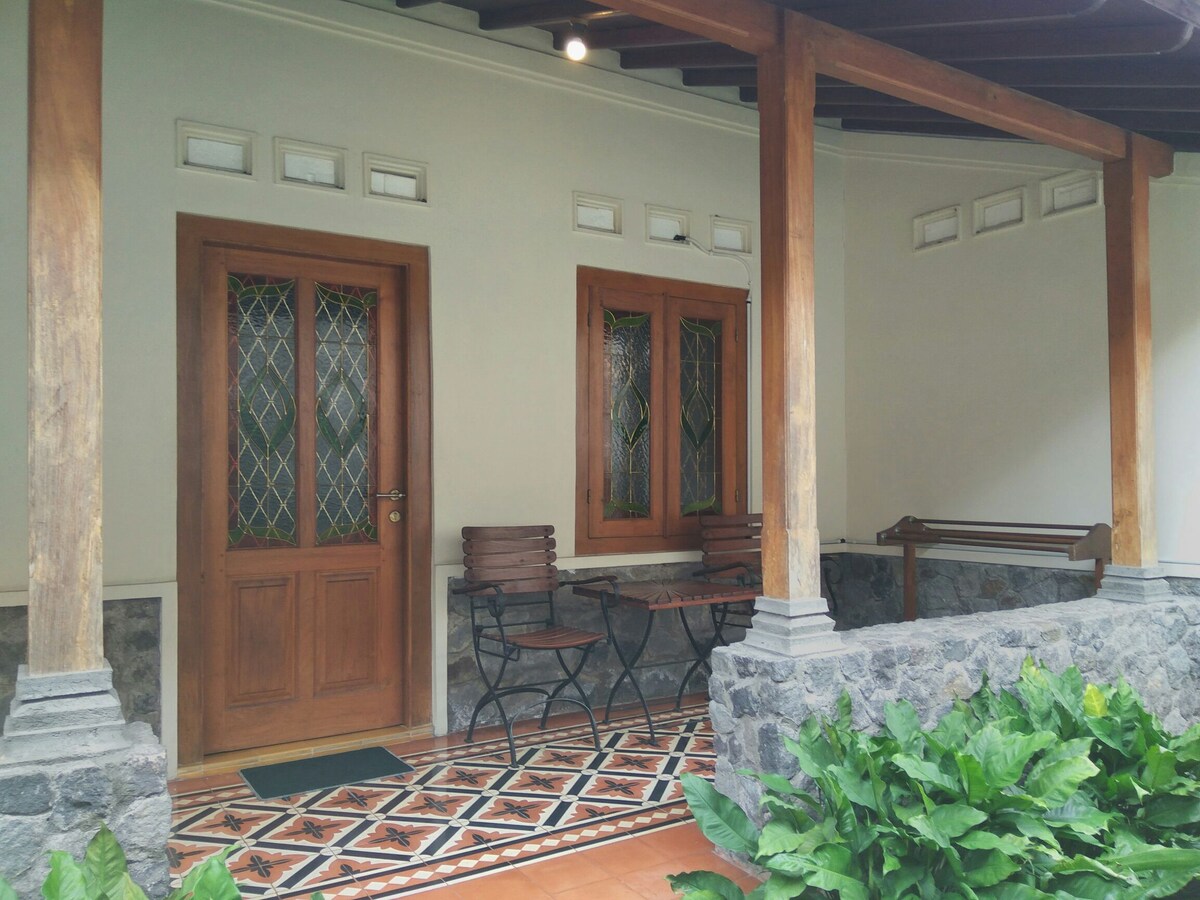 Ცალკე შესასვლელი თითოეულ ოთახში