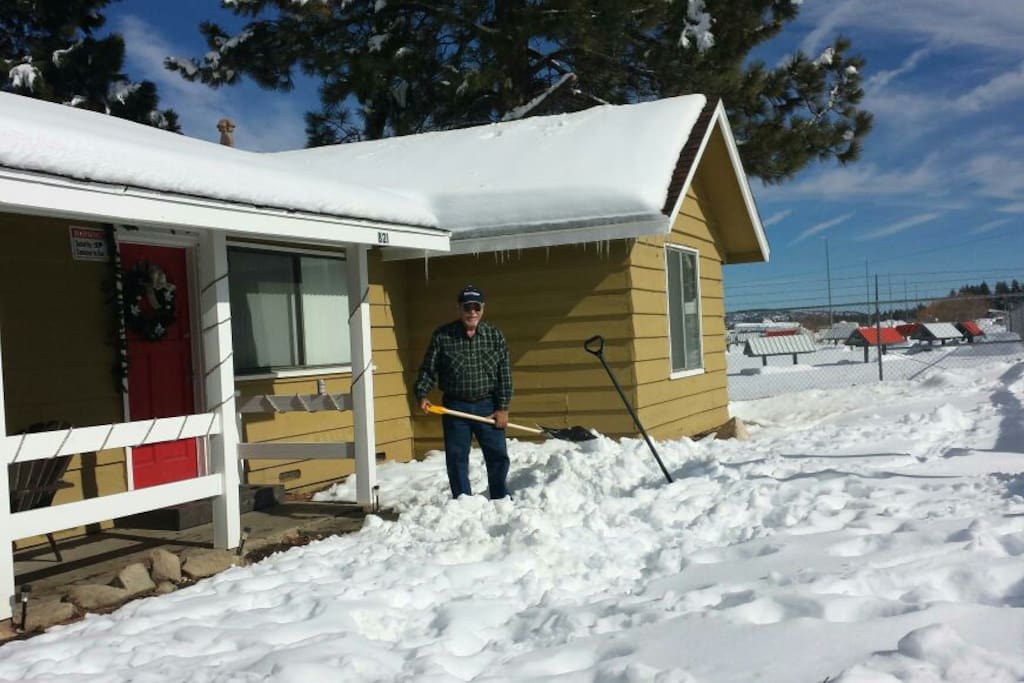 Clearing the snow 1/11/2016