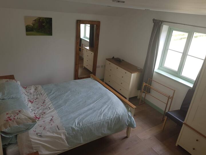 2米宽双人床套房卧室