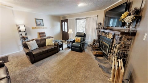 Red River Getaway - In Town - Near the Library -