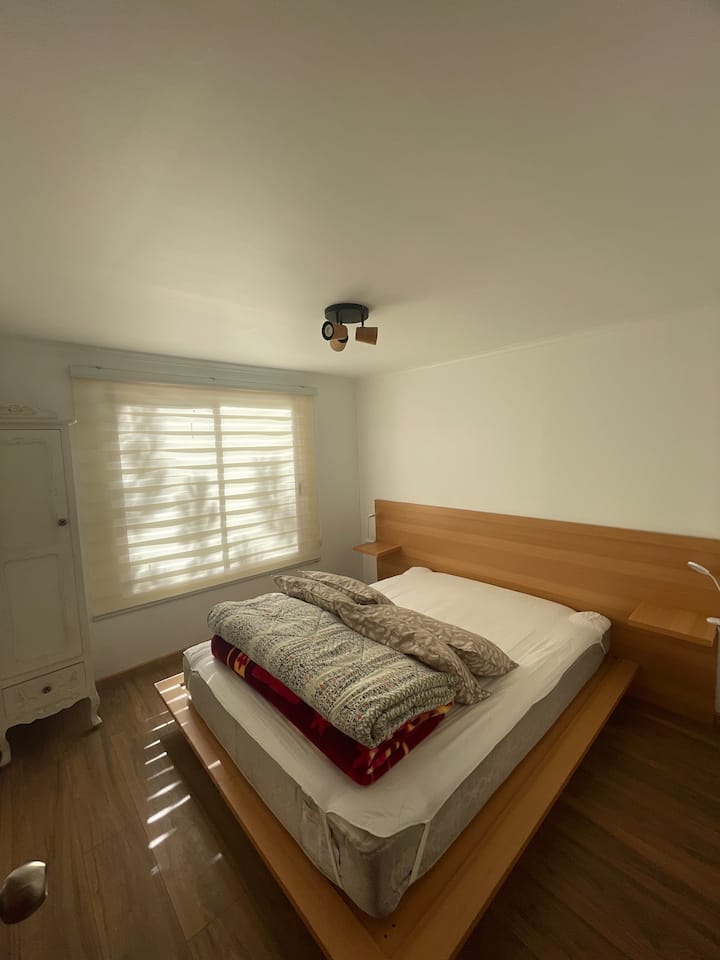 غرفة النوم 2