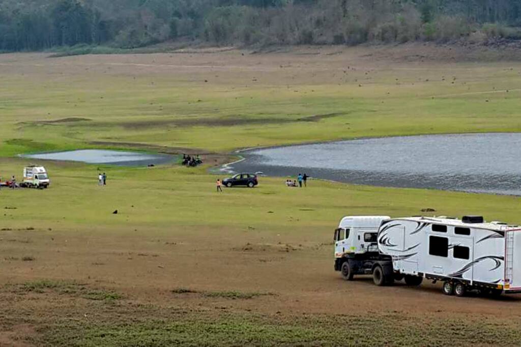 The caravan will be docked at a private beach in Udupi!!