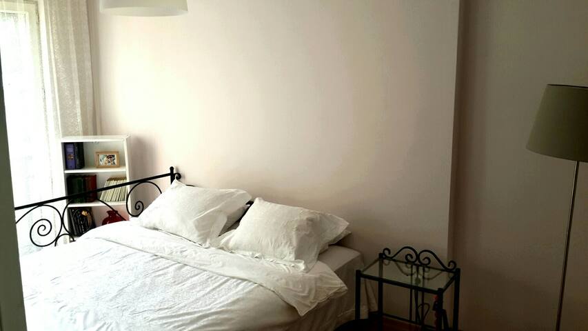 Big and comfy near Tuyap Conv. Cntr gallery image 5