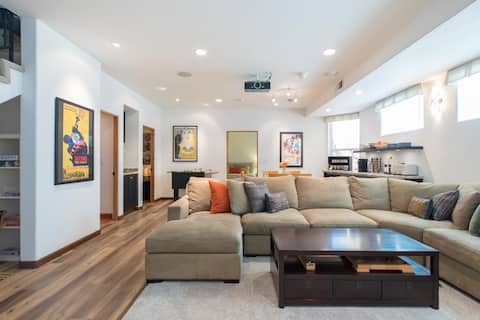 Top Airbnb: Gorgeous, comfortable two bedroom Suite in Palo Alto