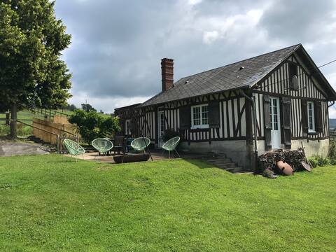 Family lodge in the heart of a stud farm