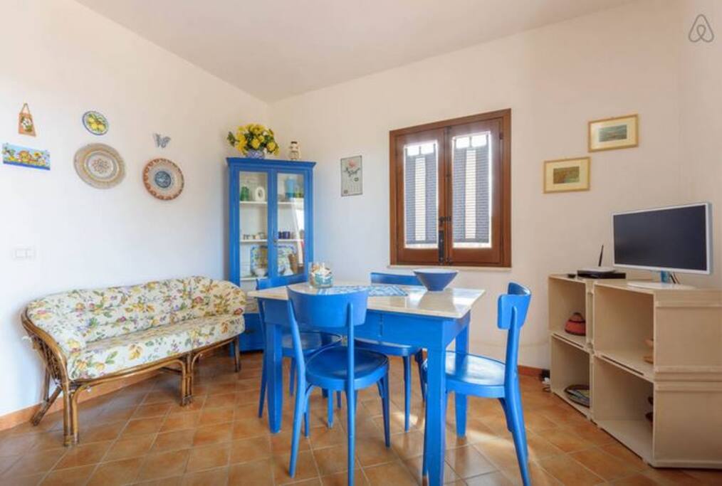 living room-kitchen