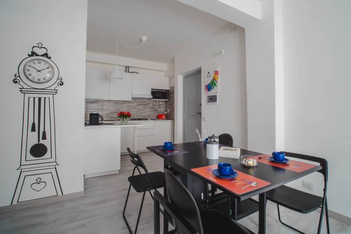 Lady Butterfly – Metro A Lucio Sestio gallery image 5