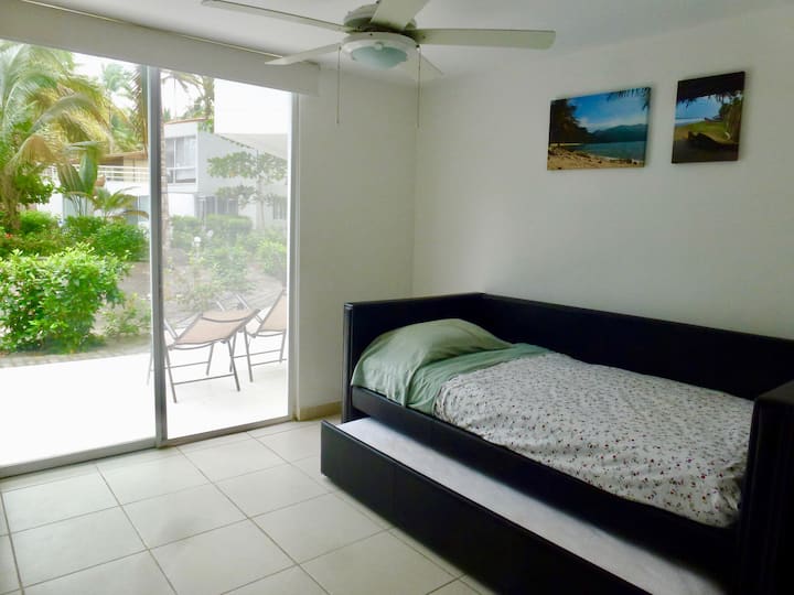 საძინებელი 1