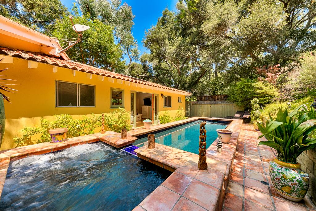 Pool and Jacuzzi