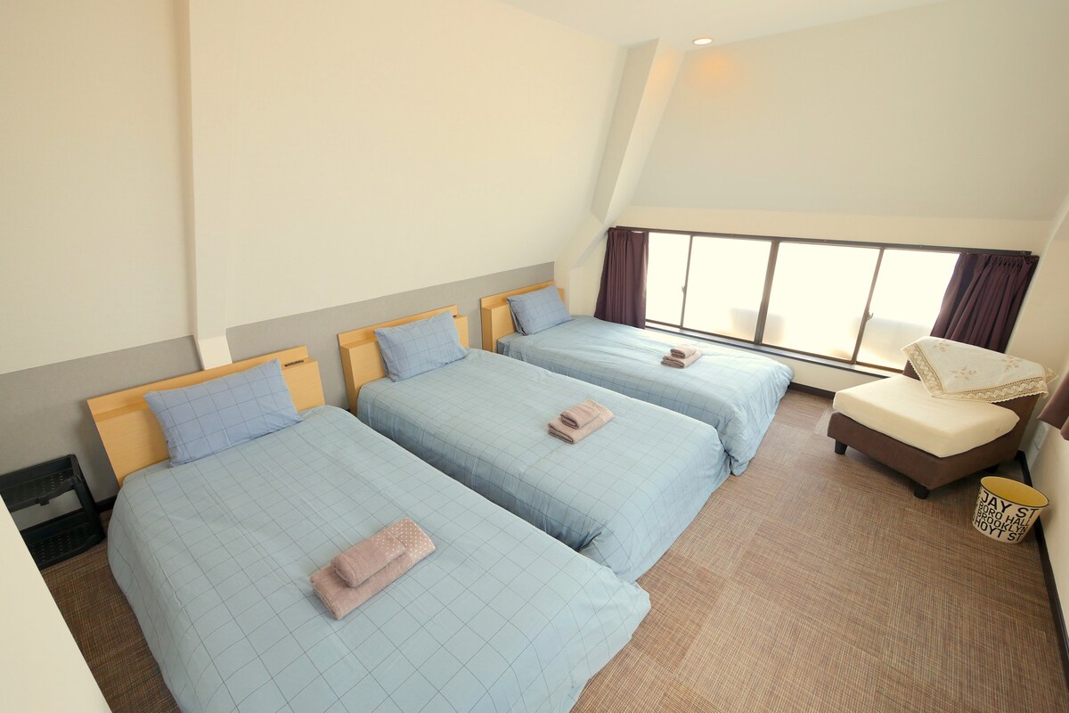 tomo部屋 TOMO 非日常の暮らし 広い浴室サウナ付き、寝室6つ、ベッド11台