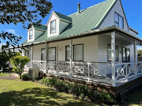 Top performing Airbnb: Whitianga Coastal Haven in Whitianga