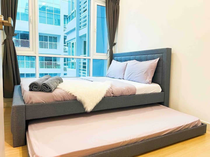 Chumba cha 2 cha kulala - Kitanda cha Ukubwa wa Malkia + Kitanda cha Kuvuta Mara Moja