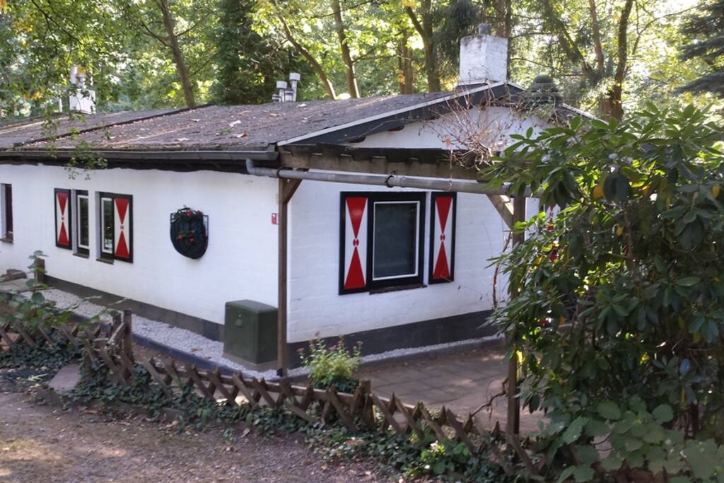 Voorzijde Bungalow
Idylle-Baarlo