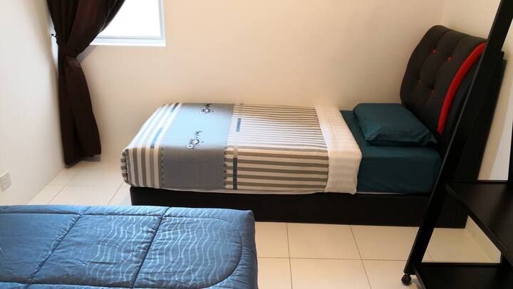 Segundo dormitorio (1 cama queen y 1 cama individual)