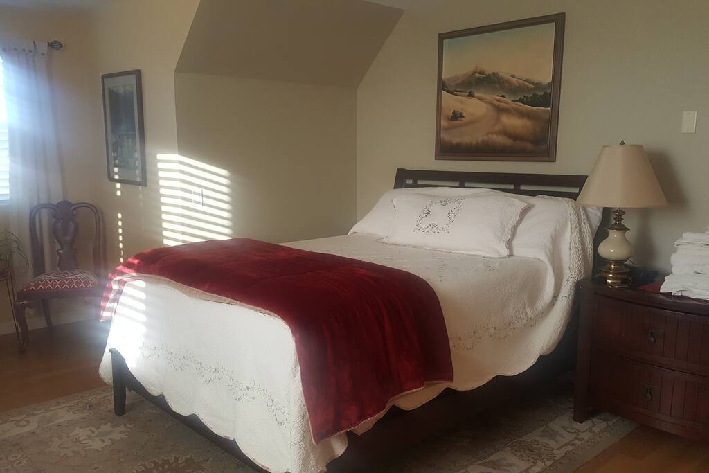 Queen Bedroom