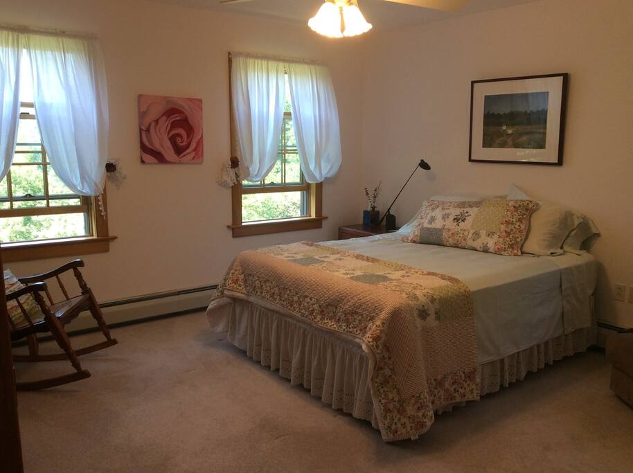 Optional Queen Suite with attached loft futon room sleeps 3-4 guests. Futon bed is semi private