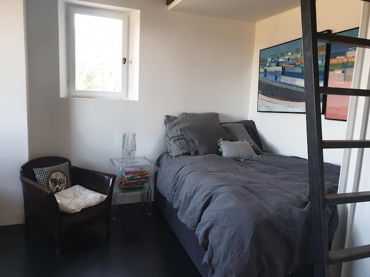 Quarto 4, no andar de cima