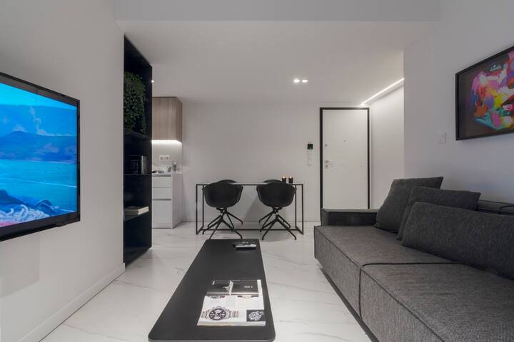 Heritage 304/Luxury Two Bedroom gallery image 2