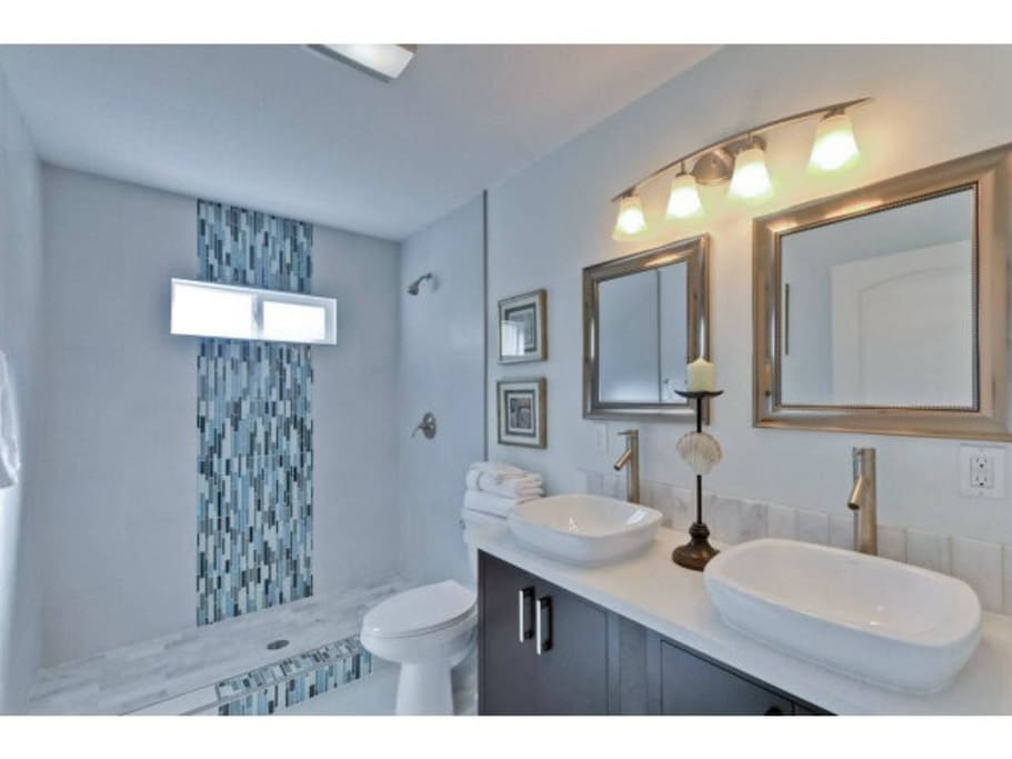 Private Bath w/ Dual Vanities