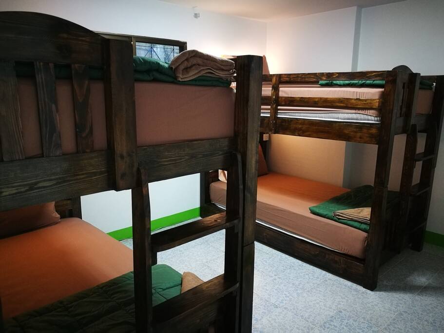 Bed in 4-Bed Mixed Dormitory Room with Fan