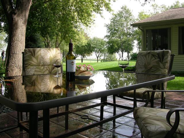 Peaceful Country Condo