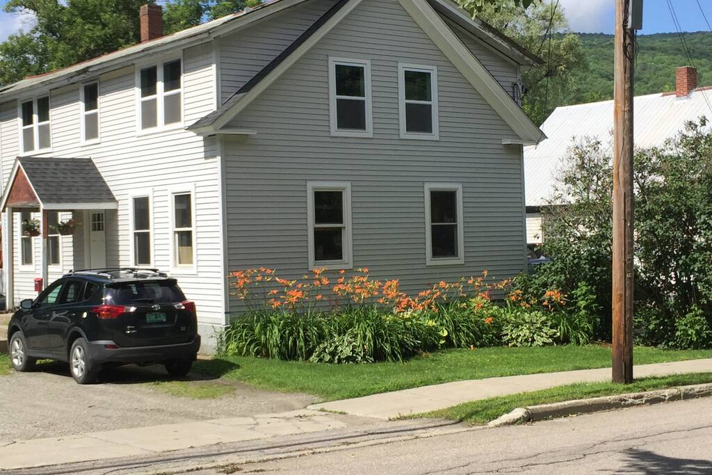 Waterbury Village Townhouse Apartments for Rent in Waterbury, Vermont