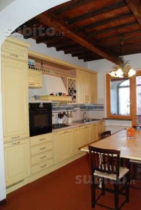Fully equipped kitchen