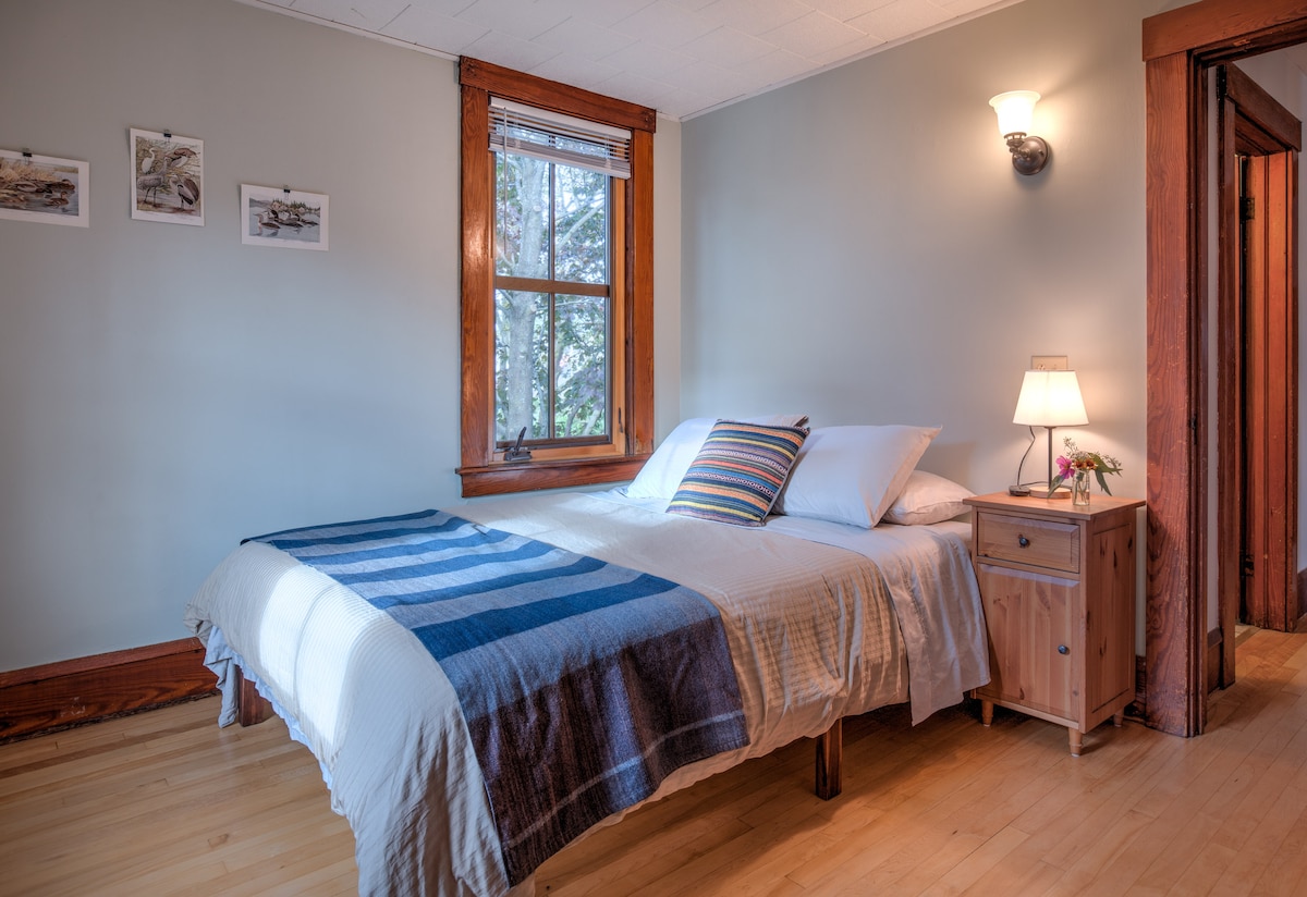 เตียงควีนไซส์