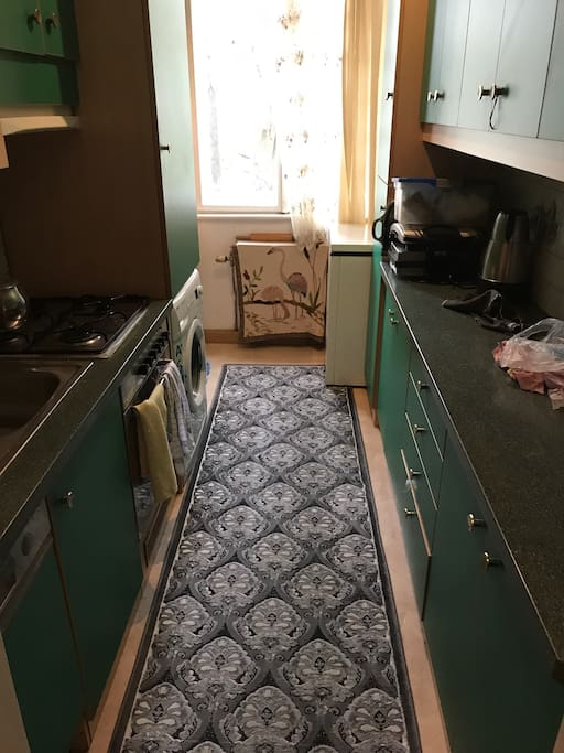 Küche - Kitchen