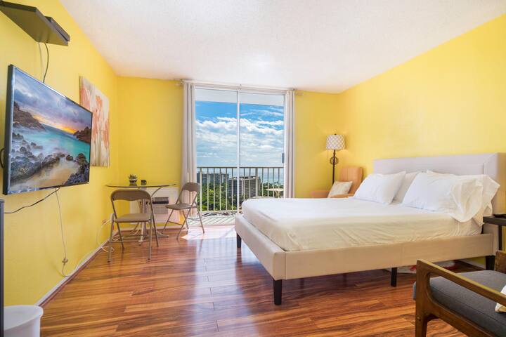 Relaxing Ocean View Boutique Condo