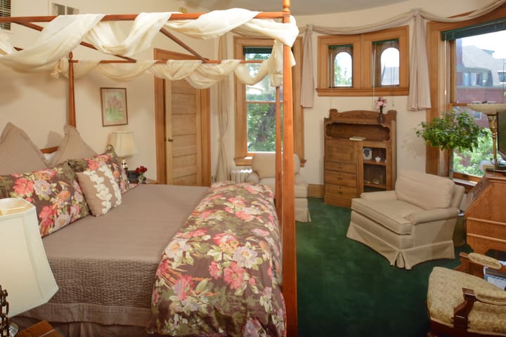 Airbnb Littleton Vacation Rentals Places To Stay Colorado