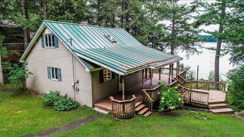 Lakefront Home, Hot Tub,  near Augusta / Portland