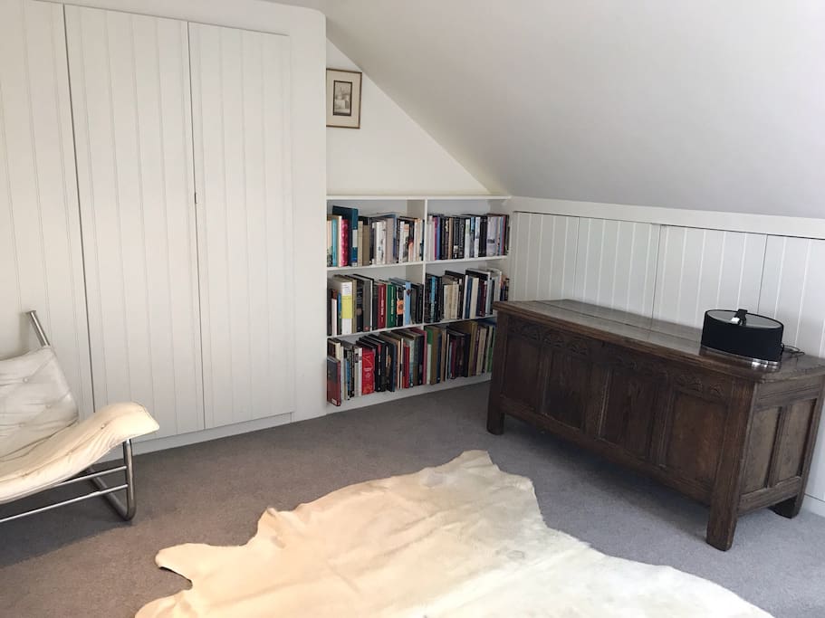 A corner of the bedroom