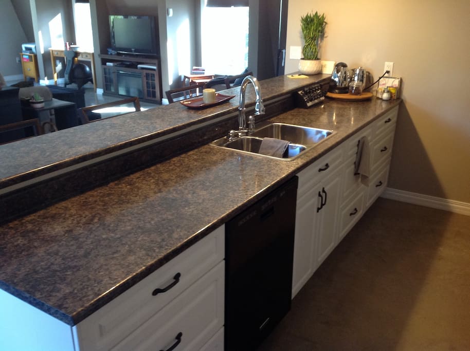 Full Kitchen with amentities on