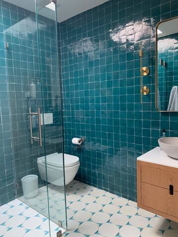 Lovely Silver Lake Spanish Bungalow gallery image 5