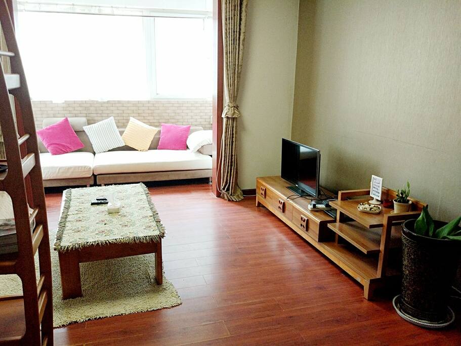 100兆宽带,高清电视节目100 Mega broadband ,high definition TV programs