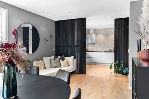3 bedroom, 2 bathroom house with large sunny terrace