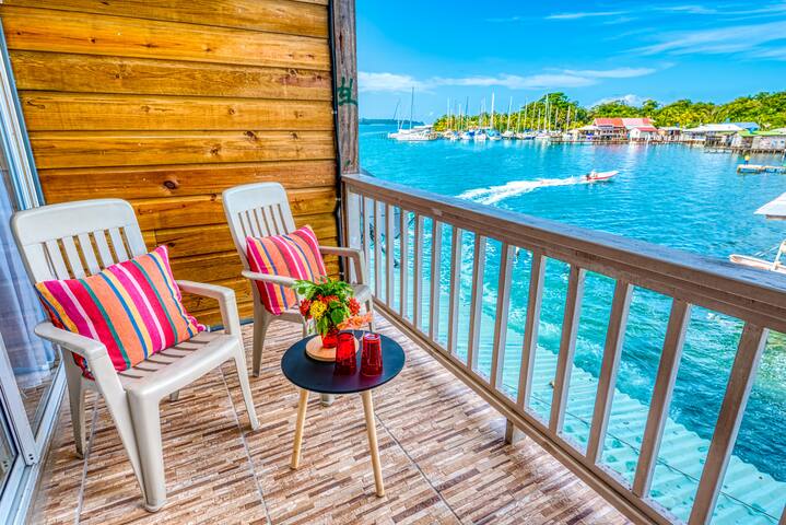 Private Room with Balcony on the Sea