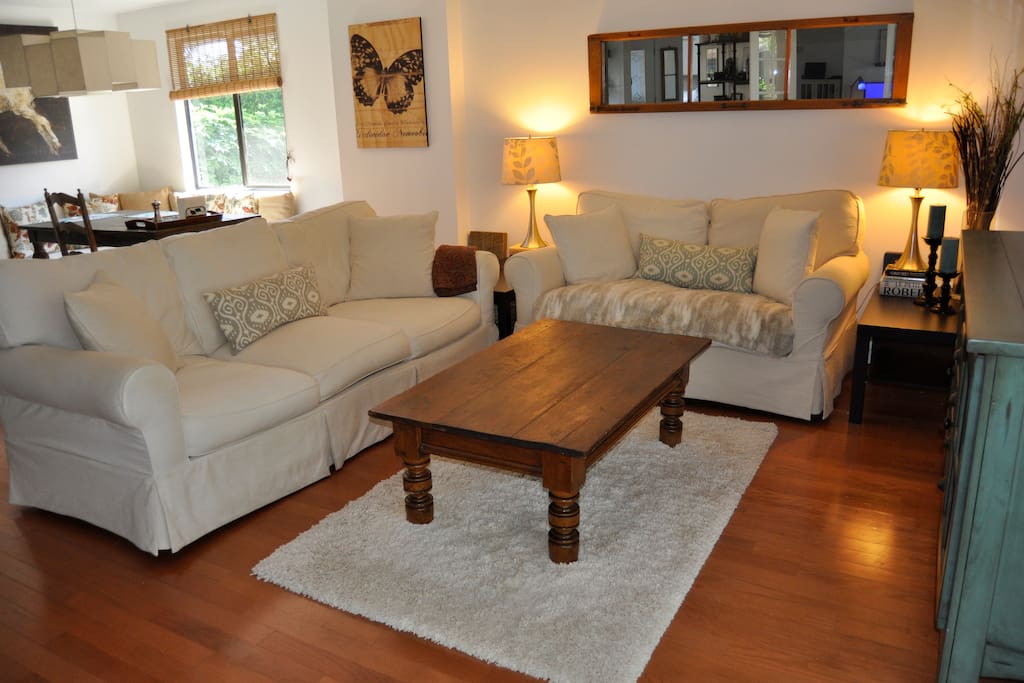 Open Concept living, dinning and kitchen