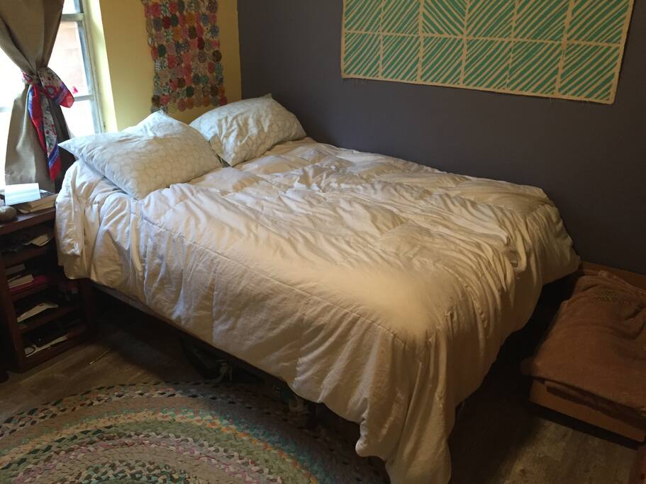 Yes, that is a down comforter you see