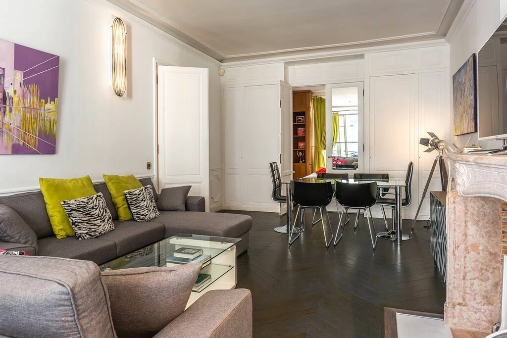 Séjour 2 canapés lits queen size pour 4 personnes