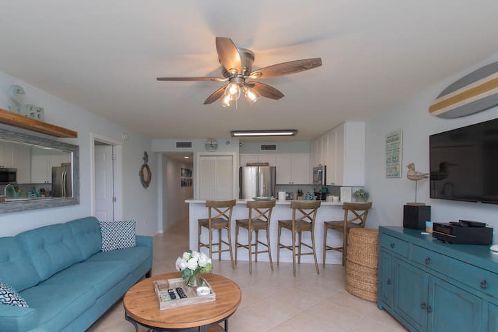 Sea View Oceanfront Condo